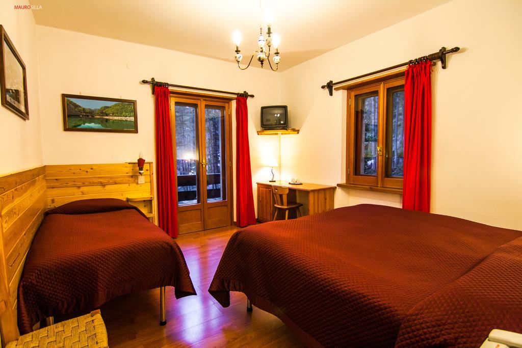 Hotel Garni Mille Pini Scanno Quarto foto